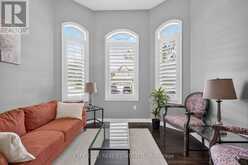 366 MONTREAL CIRCLE | Hamilton Ontario | Slide Image Six