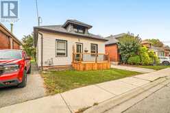 25 ALONZO STREET | Brantford Ontario | Slide Image Two