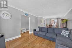 20 ALANBURY CRESCENT | Toronto Ontario | Slide Image Nine