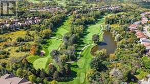 11 - 520 SILKEN LAUMANN DRIVE | Newmarket Ontario | Slide Image Ten