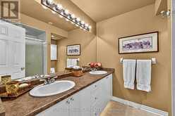 11 - 520 SILKEN LAUMANN DRIVE | Newmarket Ontario | Slide Image Thirty-seven