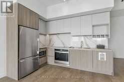 TH17 - 7 BUTTERMILL AVENUE | Vaughan Ontario | Slide Image Four