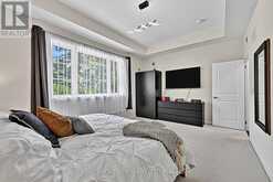 20 BIRKDALE PLACE | Newmarket Ontario | Slide Image Sixteen