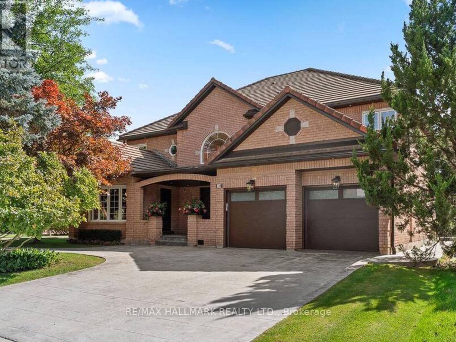 18 ARDMORE CRESCENT, Richmond Hill, Ontario L4B 2H7