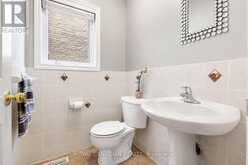 264 COUNTRY LANE | Barrie Ontario | Slide Image Thirteen