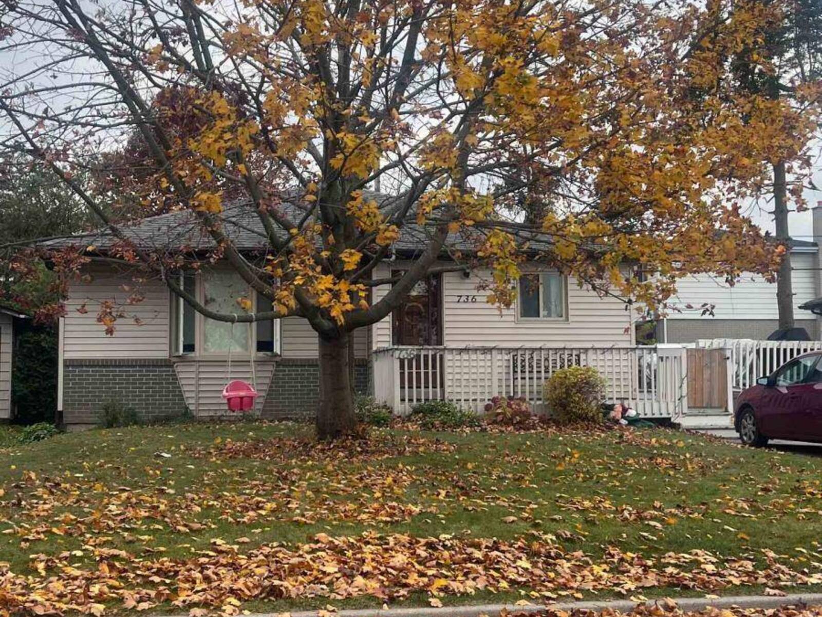 736 ANNLAND STREET, Pickering, Ontario L1W 1B6
