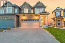 68 WOOD CRESCENT | Angus Ontario | Slide Image One