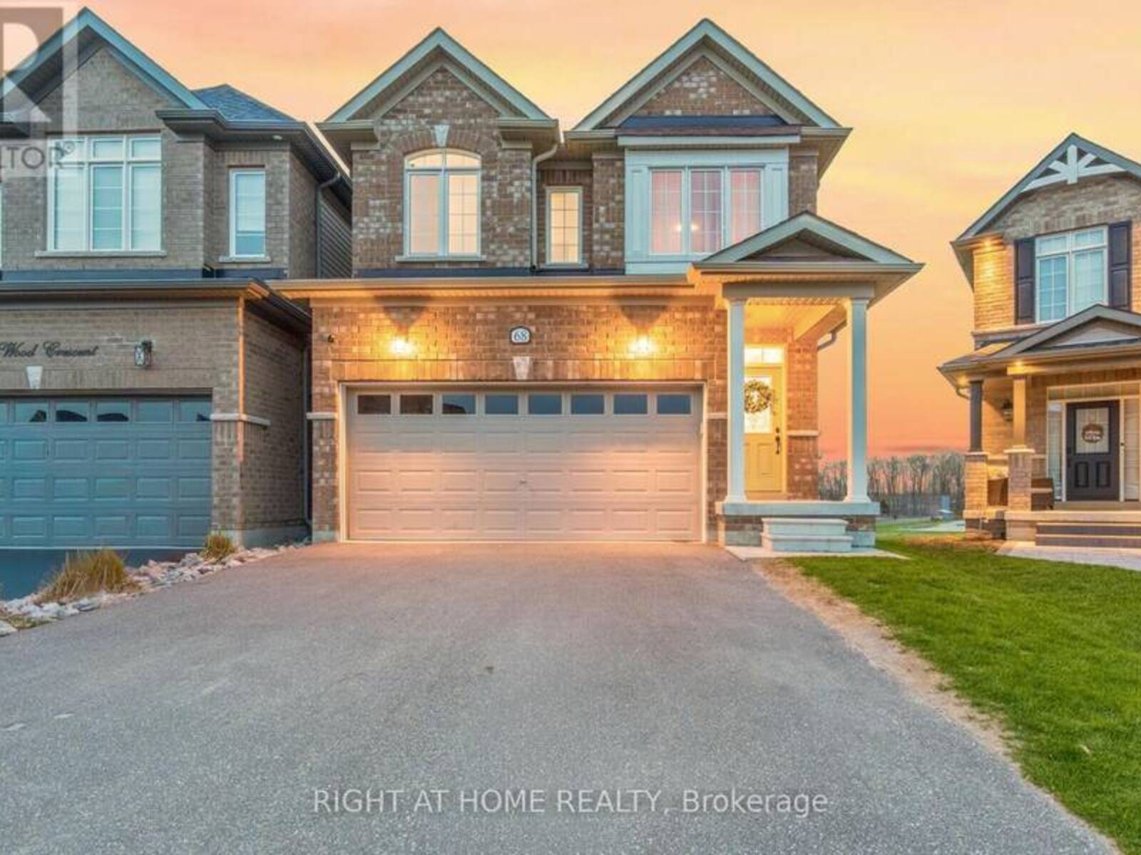68 WOOD CRESCENT, Angus, Ontario L3W 0M5