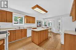 284 WOODYCREST AVENUE | Georgina Ontario | Slide Image Eight