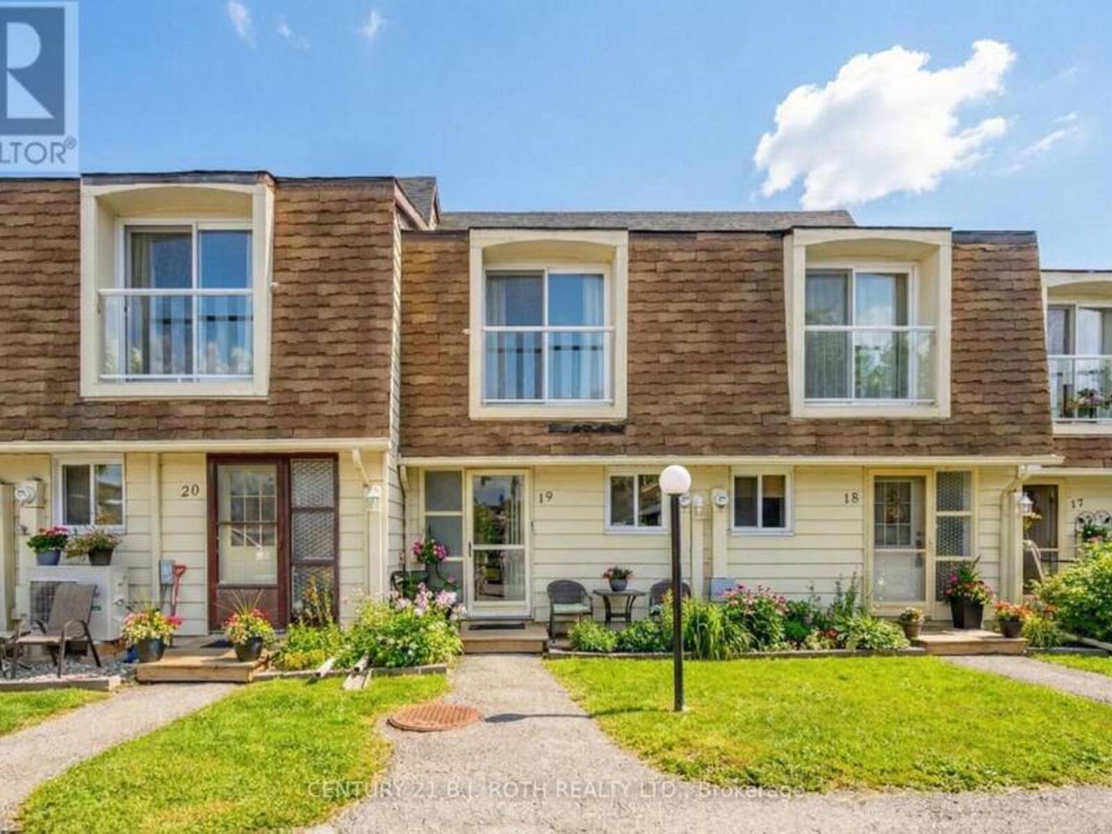 19 - 4 PARADISE BOULEVARD, Ramara, Ontario L0K 1B0