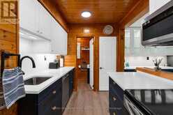 1387 OLD BARRIE ROAD W | Edgar Ontario | Slide Image Three