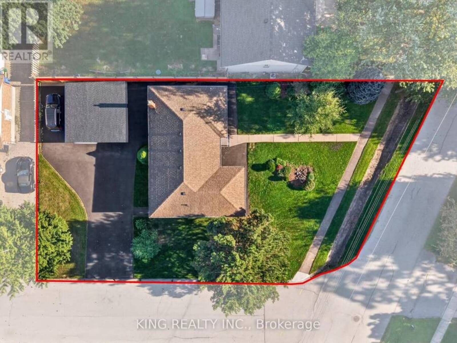 35 HEWKO STREET, St. Catharines, Ontario L2N 2E5