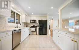 17 WENDAKEE DRIVE | Hamilton Ontario | Slide Image Ten