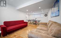 17 WENDAKEE DRIVE | Hamilton Ontario | Slide Image Thirty