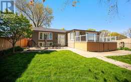17 WENDAKEE DRIVE | Hamilton Ontario | Slide Image Forty