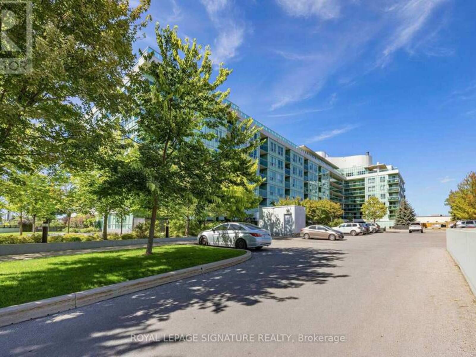 322 - 60 FAIRFAX CRESCENT, Toronto, Ontario M1L 0E1