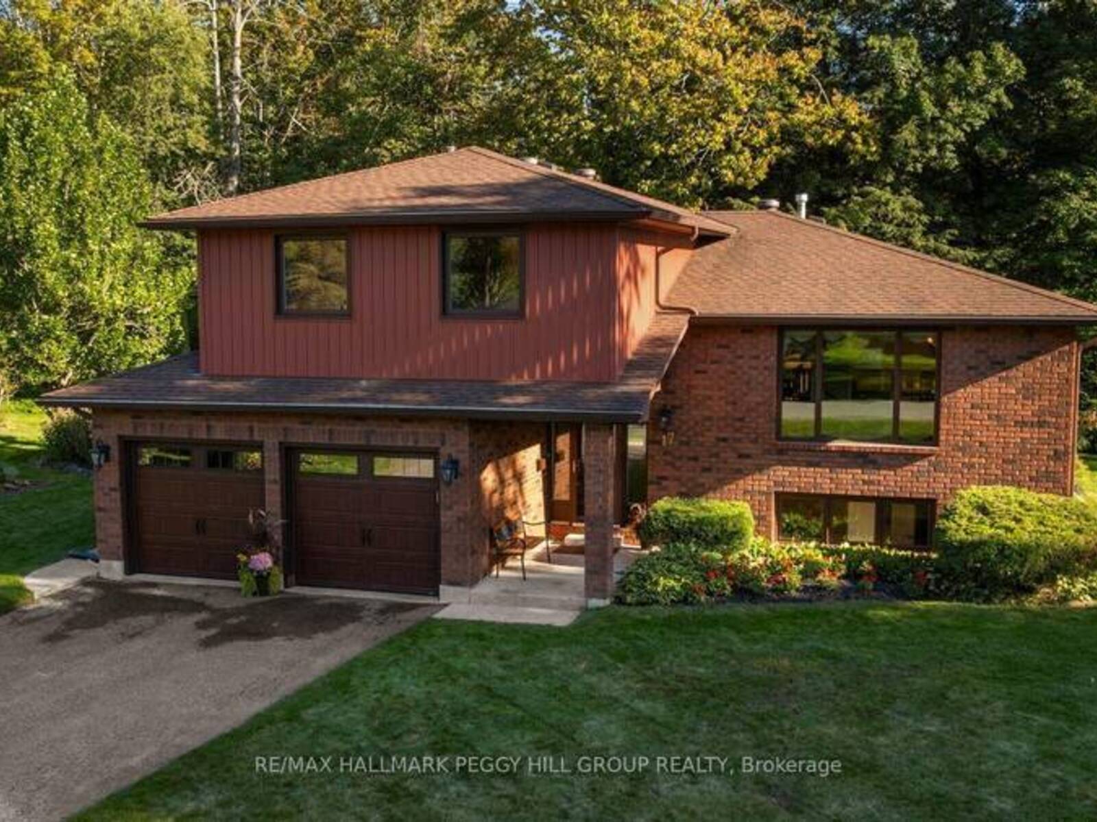 17 HOLLOWAY LANE, Midhurst, Ontario L9X 0M7