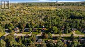 17 HOLLOWAY LANE | Midhurst Ontario | Slide Image Seventeen