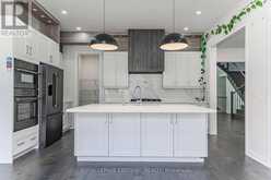 31 CARNEGIE DRIVE | Oakville Ontario | Slide Image Eighteen