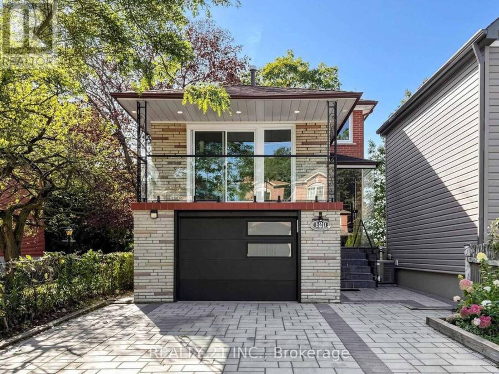 120 QUEENSBURY AVENUE, Toronto, Ontario M1N 2X7