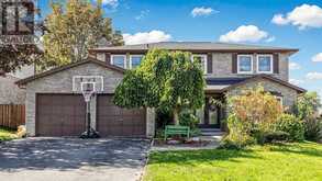 86 BURLING PLACE | Newmarket Ontario | Slide Image Two