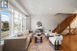 25 BEVERLEY GLEN BOULEVARD | Vaughan Ontario | Slide Image Ten