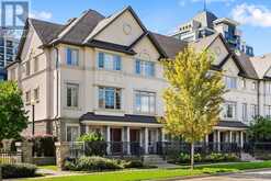 25 BEVERLEY GLEN BOULEVARD | Vaughan Ontario | Slide Image Forty-four