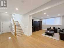 236 POPLAR DRIVE | Burlington Ontario | Slide Image Thirty-six