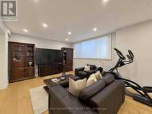 236 POPLAR DRIVE | Burlington Ontario | Slide Image Thirty-seven