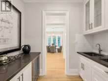236 POPLAR DRIVE | Burlington Ontario | Slide Image Eight