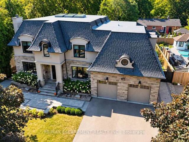 236 POPLAR DRIVE Burlington Ontario, L6J 4C8 - 5 Bedrooms Home For Sale