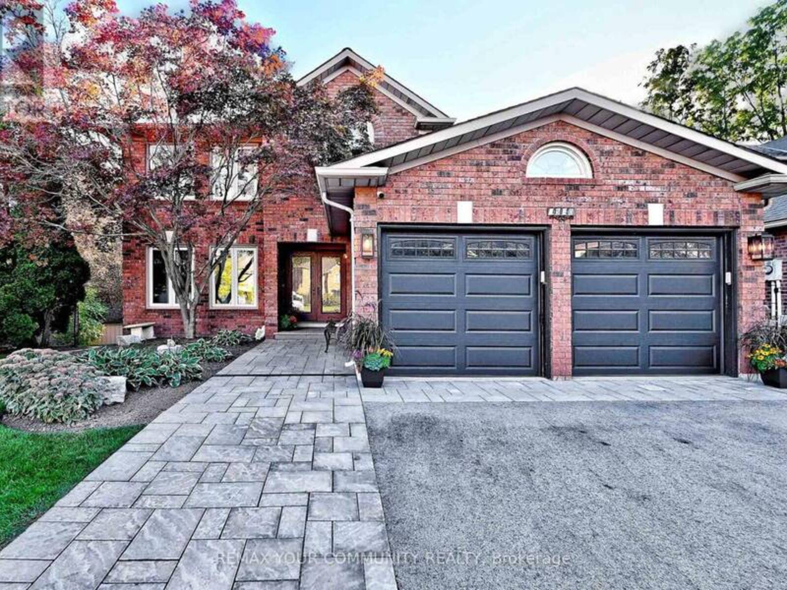 1530 CANADA COURT, Oakville, Ontario L6H 5A8