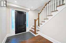 8 CULHAM STREET | Oakville Ontario | Slide Image Seven