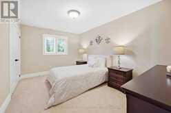 340 OAKRIDGE COURT | Oakville Ontario | Slide Image Thirty