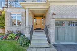 14 VIEW POINT CIRCLE | Halton Hills Ontario | Slide Image Three