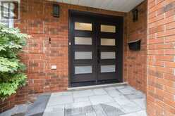 2128 EIGHTH LINE | Oakville Ontario | Slide Image Four