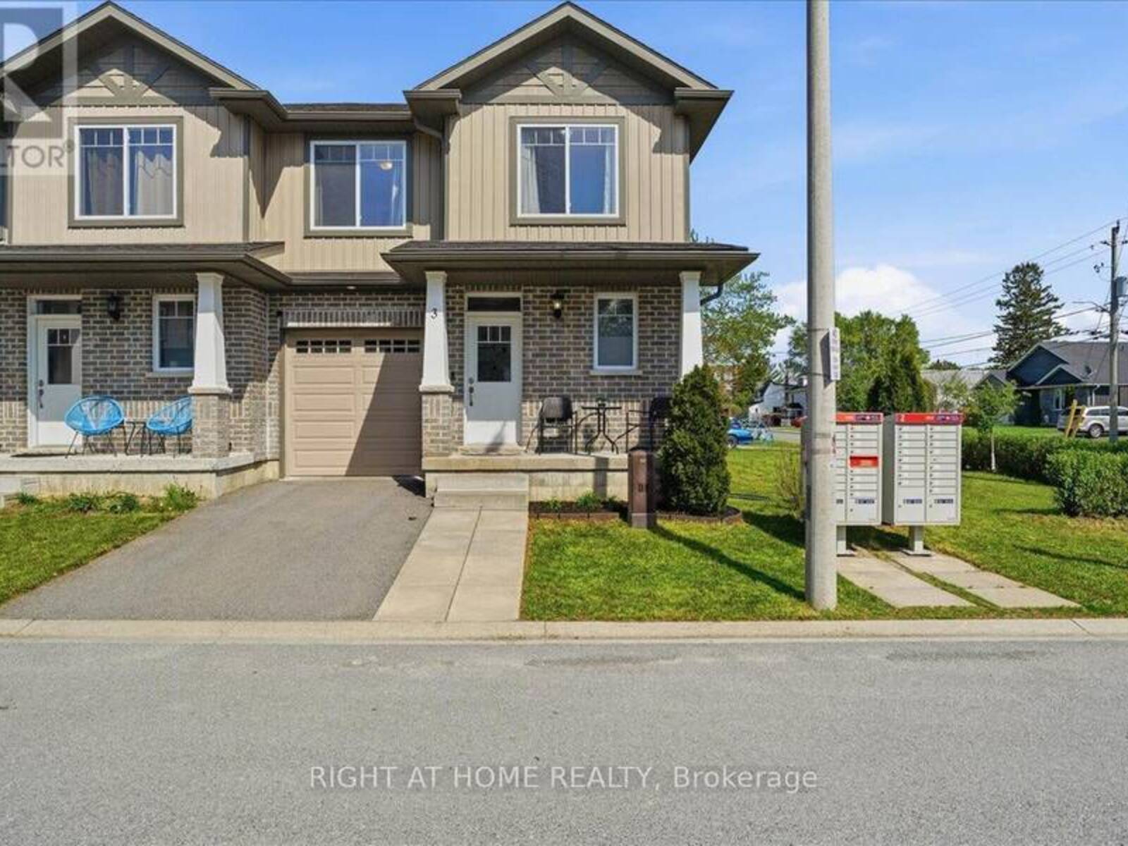 3 NOTTINGHAM COURT, Quinte West, Ontario K8V 0E7