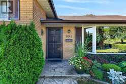 994 BARTON STREET | Hamilton Ontario | Slide Image Six