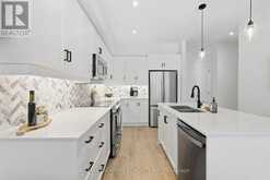 26 BENSLEY LANE | Hamilton Ontario | Slide Image Thirteen