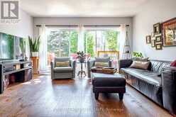 208 CLINE AVENUE N | Hamilton Ontario | Slide Image Twelve