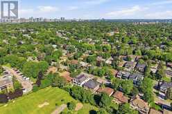 23 MOREWOOD CRESCENT | Toronto Ontario | Slide Image Thirteen