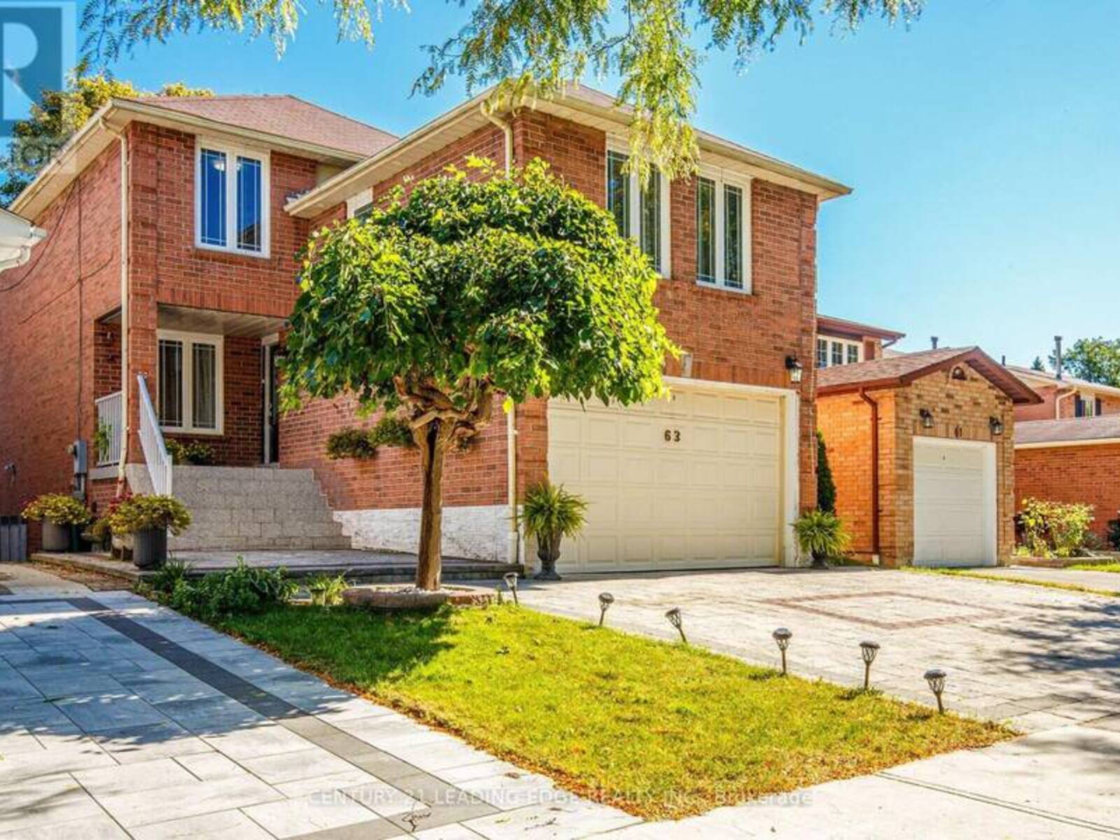 63 DANIELS CRESCENT, Ajax, Ontario L1T 1X8