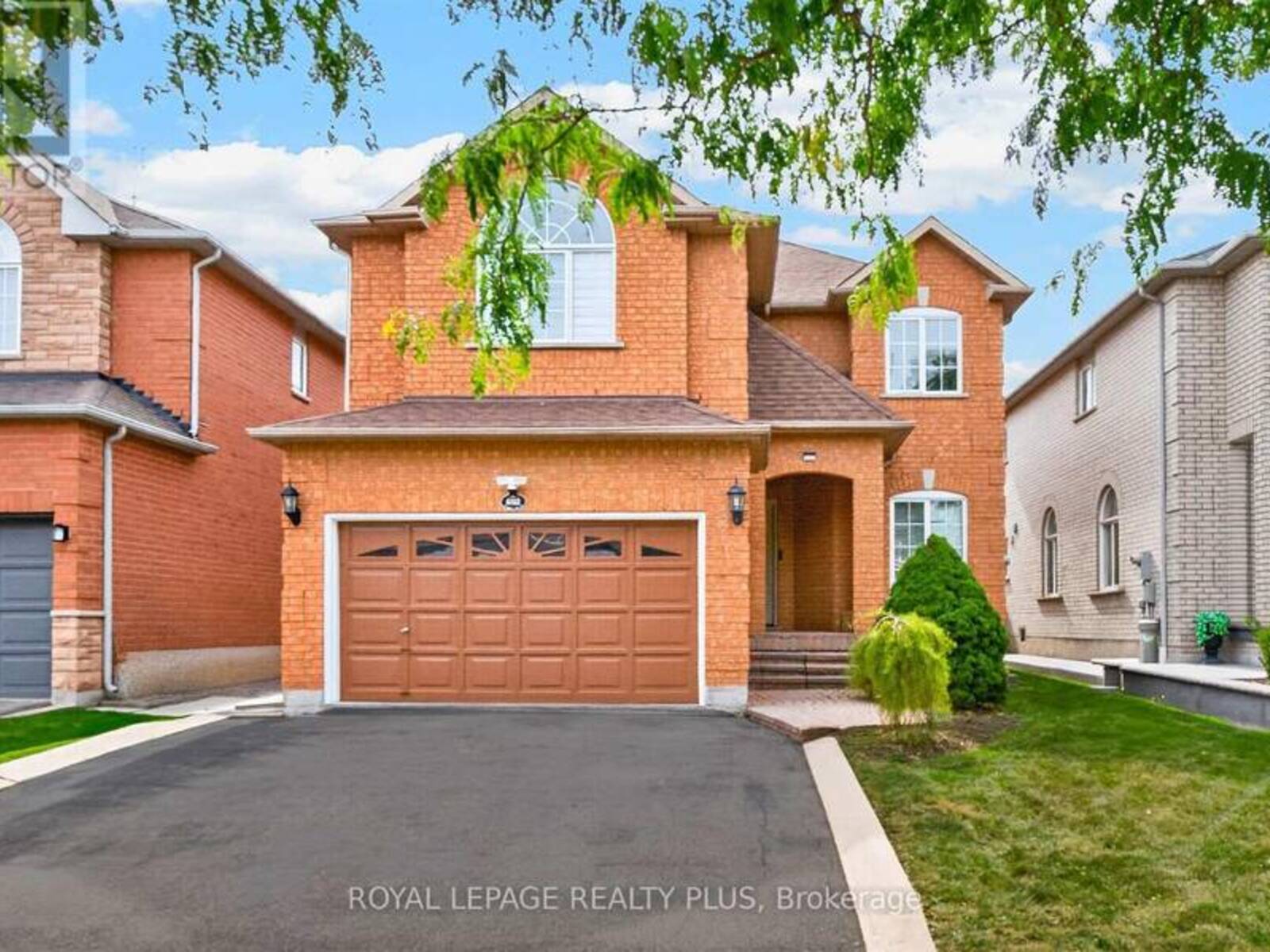 6322 LISGAR DRIVE, Mississauga, Ontario L5N 7W1