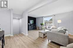 D - 22 BOND STREET N | Brantford Ontario | Slide Image Ten