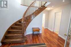 11 RAMSDEN CRESCENT | East Gwillimbury Ontario | Slide Image Three