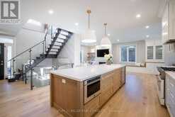 407 MAPLE GROVE DRIVE | Oakville Ontario | Slide Image Eleven