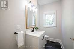 407 MAPLE GROVE DRIVE | Oakville Ontario | Slide Image Nineteen