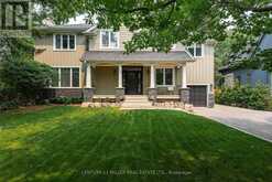 407 MAPLE GROVE DRIVE | Oakville Ontario | Slide Image Two