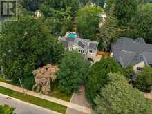 407 MAPLE GROVE DRIVE | Oakville Ontario | Slide Image Three