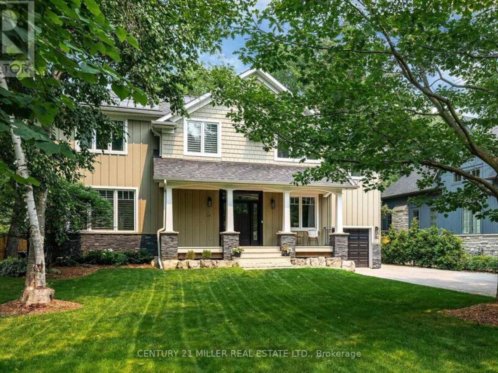 407 MAPLE GROVE DRIVE, Oakville, Ontario L6J 4V8